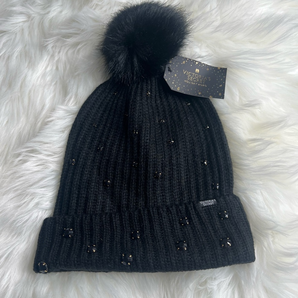 NWT Victoria's Secret Rhinestone Fur Puff Black Beanie